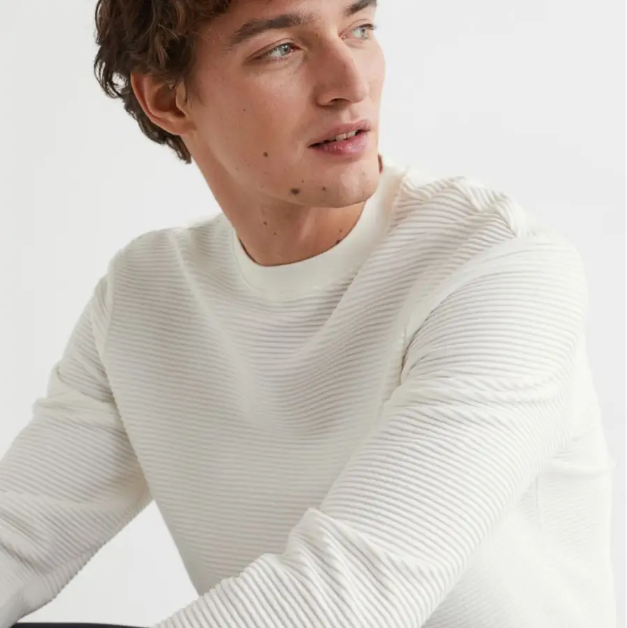 Unisex Winter Sweatshirt Crew Neck 2021 Hot Design ODM Custom Made Bamboo Fiber Embroidered Beaded Heart Pattern Long Sleeve — Zefal Industries product photograph 2 of 6