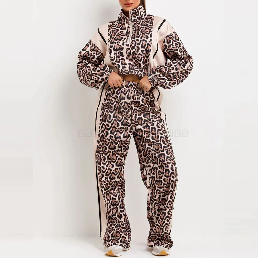 Outdoor Use Winter Hooded Eco-Friendly Women's Tracksuits Custom Color 100% Cotton OEM Service Hot Selling — Zefal Industries product photograph 3 of 6