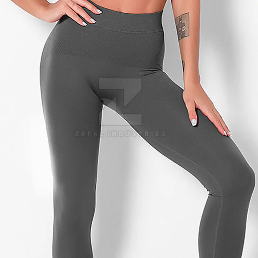 High Quality Women's 2-Piece Seamless Yoga Set with Solid Pattern and Front Logo-Breathable Eco-Friendly Gym Fitness Wear — Zefal Industries product photograph 6 of 6